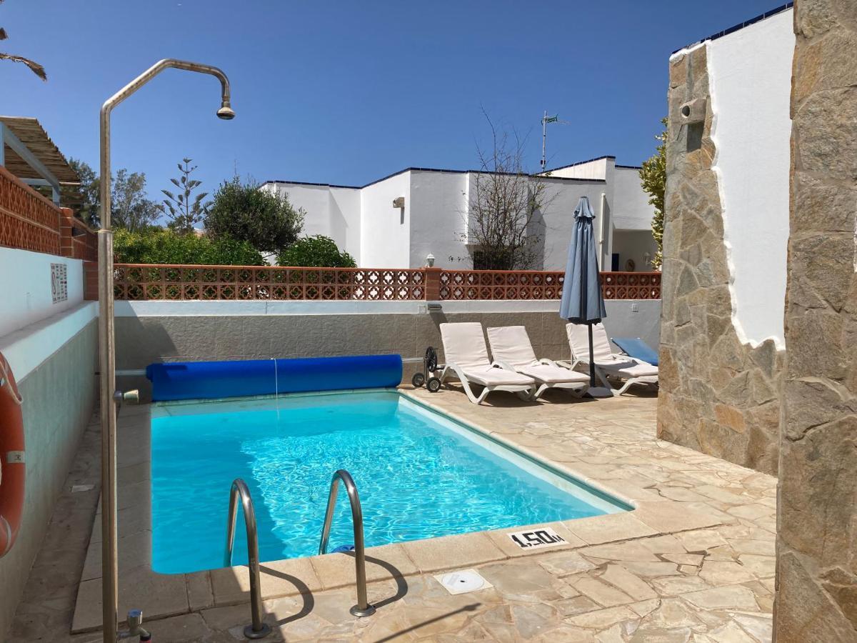 Villa House With The Heated Pool Next To Rocky Point Corralejo
