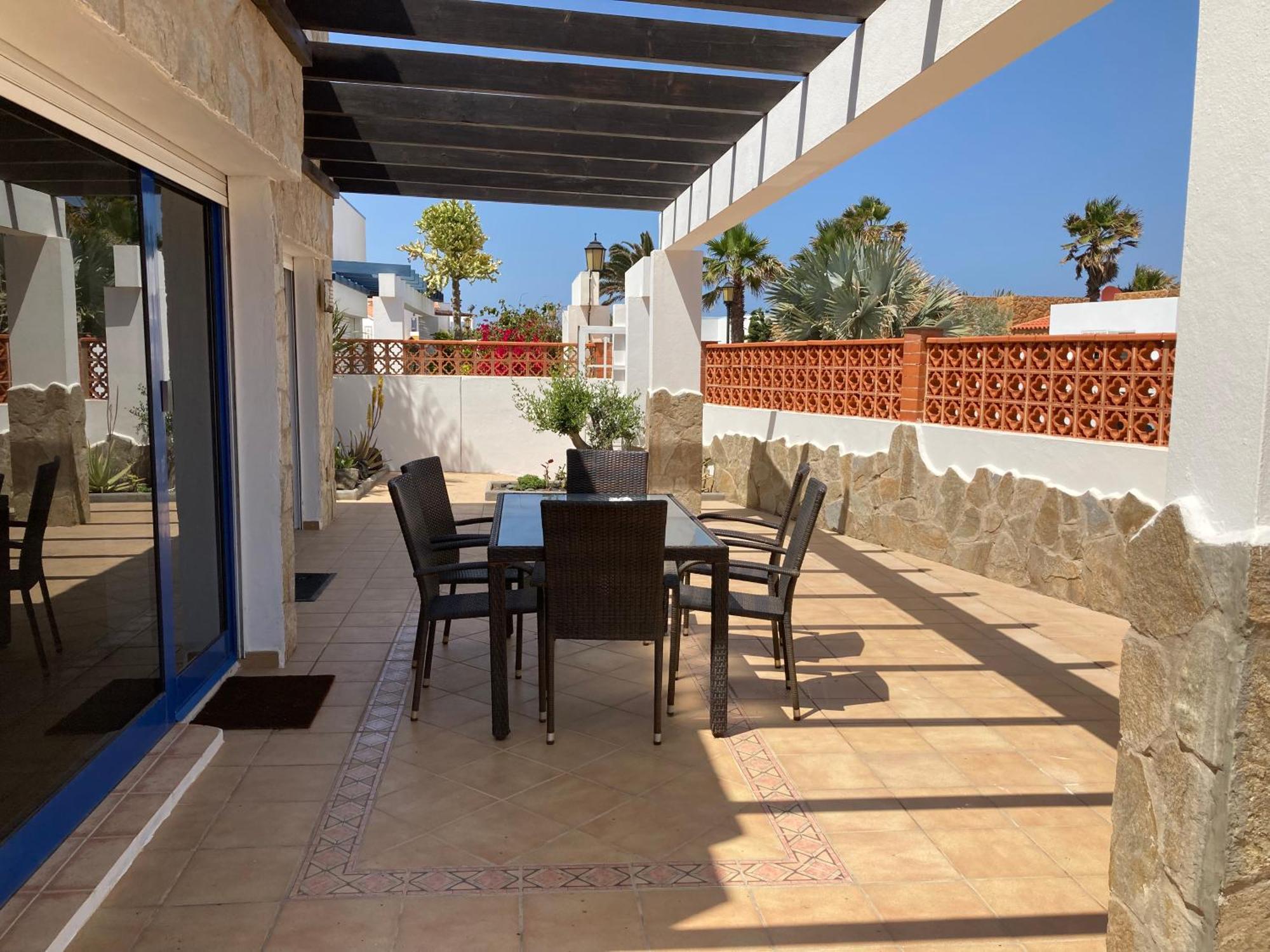 House With The Heated Pool Next To Rocky Point * Corralejo